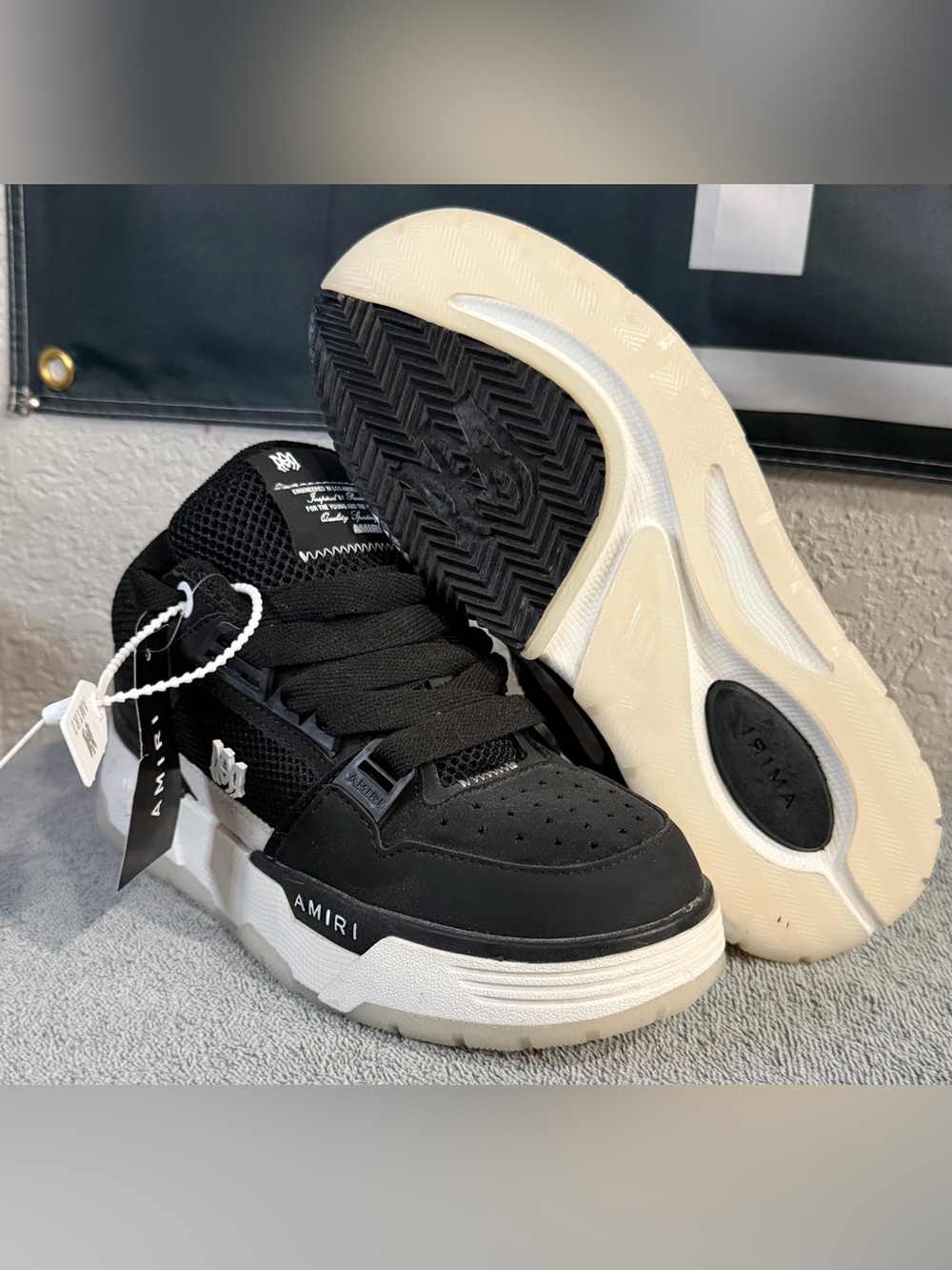 men shoes size 8.5